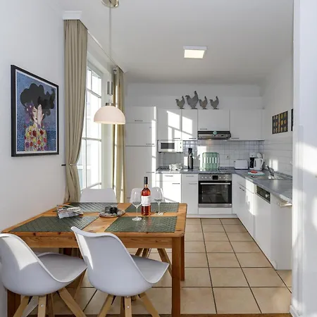 Apartamento Wald Ost Zentral Balkon Strandnah Ostseebad Kühlungsborn